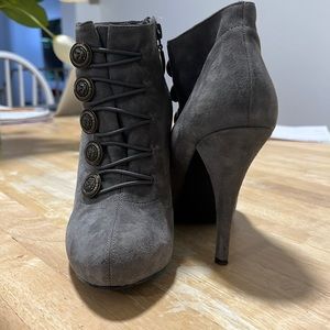 Lightly worn, Guess suede booties